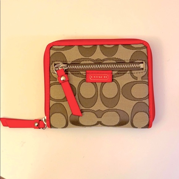 Brand new Coach wallet - Picture 1 of 2
